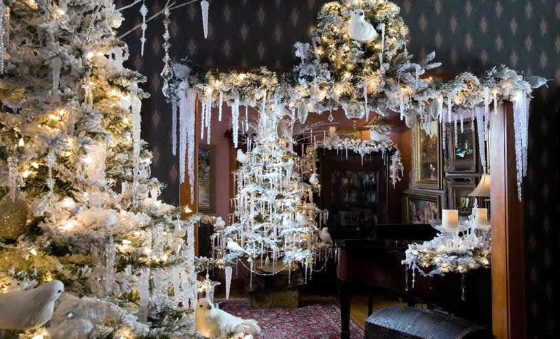 Icicled Parlors at the Inn